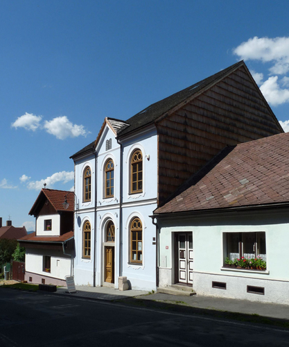 Synagoga v Hartmanicích; foto: Jitka Erbenová,  Wikimedia Commons.