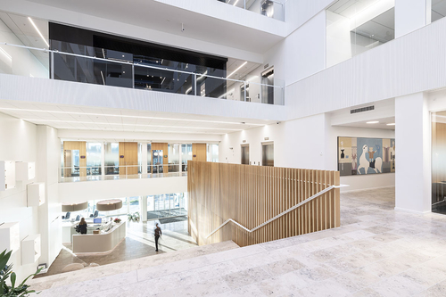 Kanceláře Danske Bank v Aarhusu; architekt: Arkitema; podhledy: Rockfon Blanka; foto: Svend Christensen.