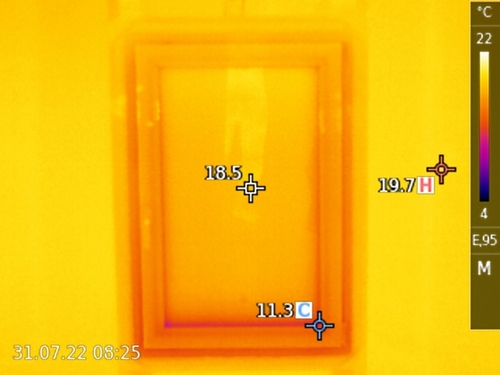 Ve srovnávacím testu termokamerou dopadla nejlépe okna VEKRA Komfort EVO. Zdroj: VEKRA