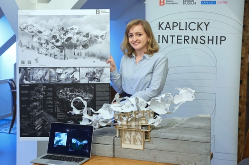 Vítězka KI 2022 Eva Kvaššayová s prezentací vítězného projektu Cloud-scape