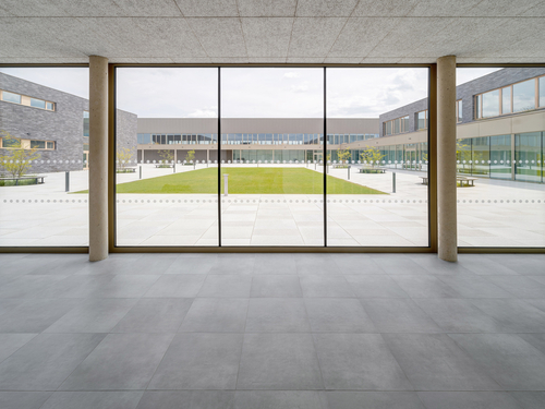 Základní škola Šeberov.