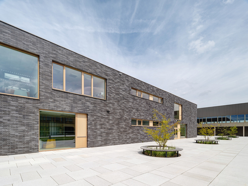 Základní škola Šeberov.