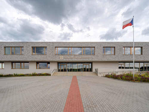 Základní škola Šeberov.