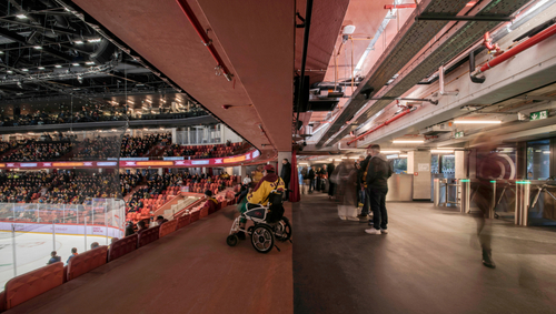 Každý prvek vyvažuje technickou funkci a architektonický výraz, aby aréna sloužila sportovcům, návštěvníkům i kolemjdoucím.